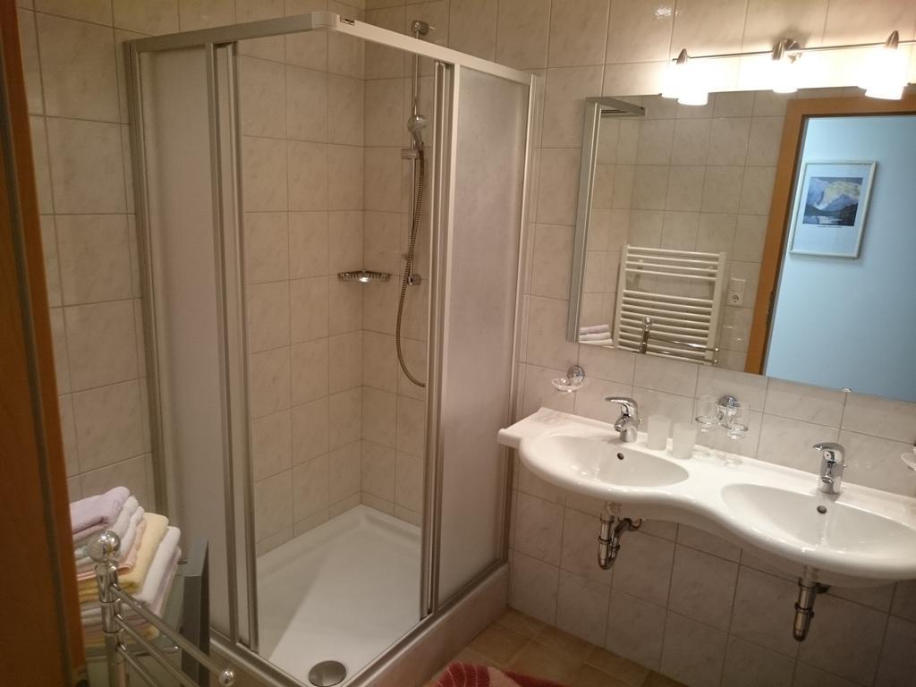 Gredler Apartment Zell am Ziller Ruang foto